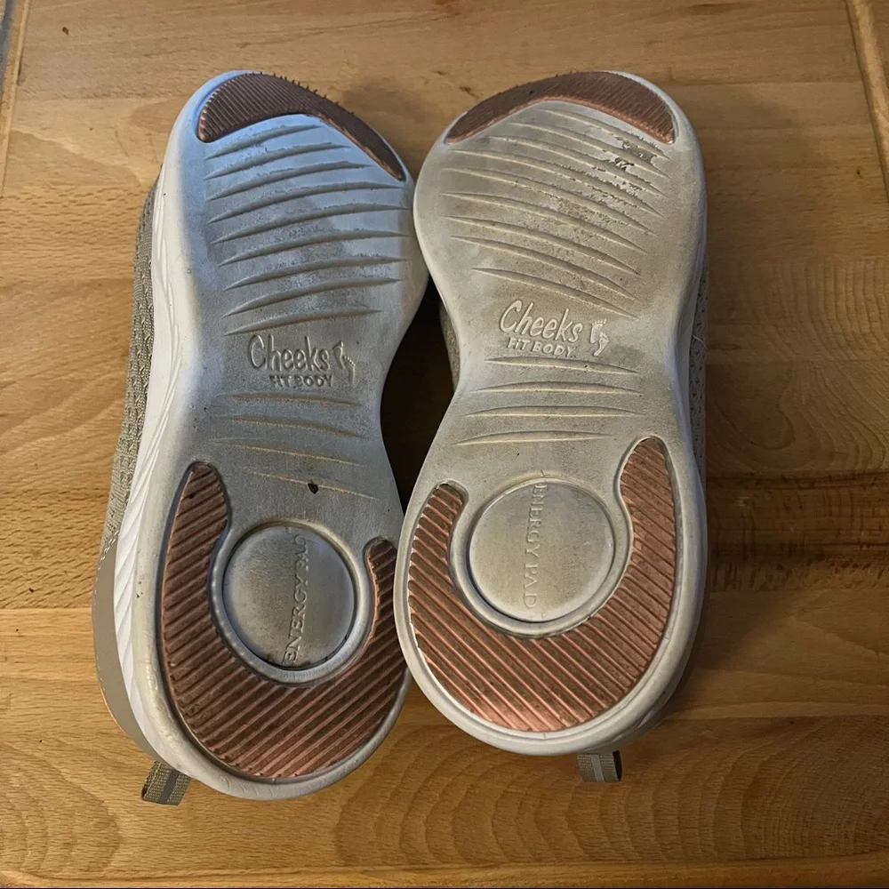 WOMEN’S SIZE 10 TONY LITTLE CHEEKS TAN PEACH KNIT SLIP-ON TRAINERS - Picture 4 of 9